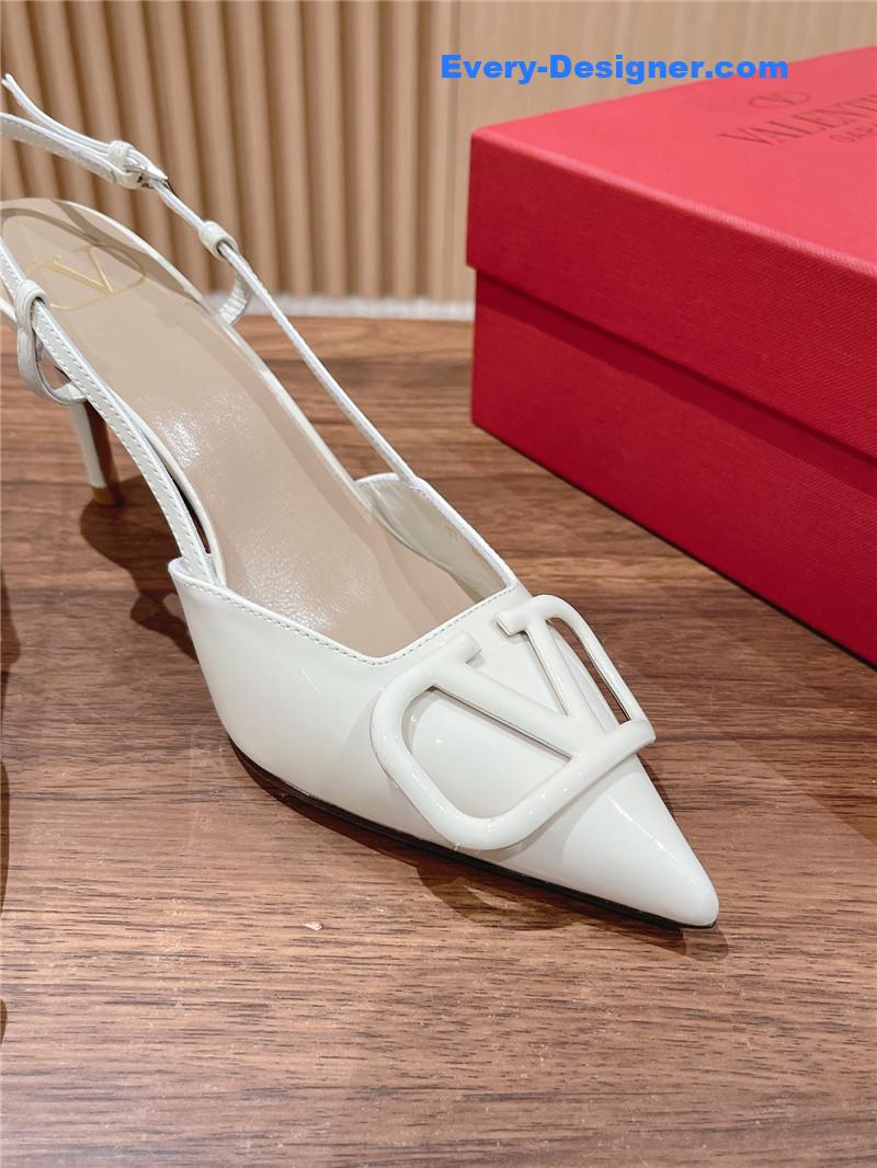 Va1e*ntin0 v buckle kitten heel sandals