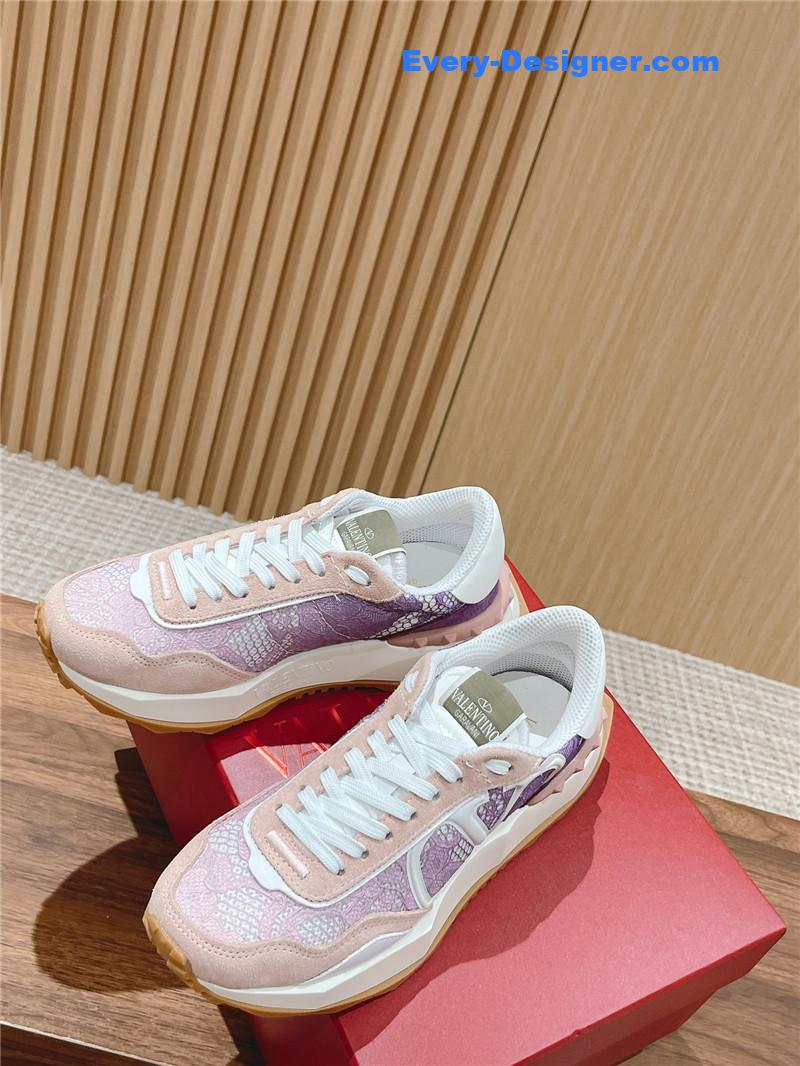 Va1e*ntin0 brand new logo letter lace sneakers