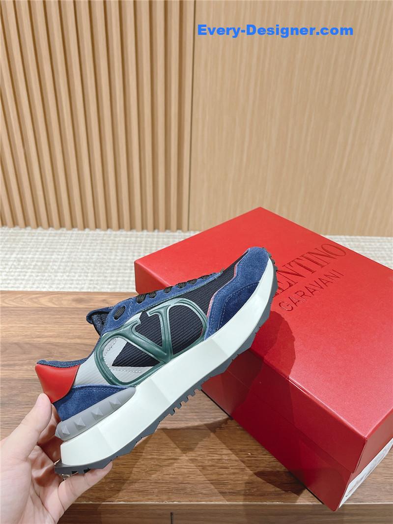 Va1e*ntin0 brand new logo letter lace sneakers