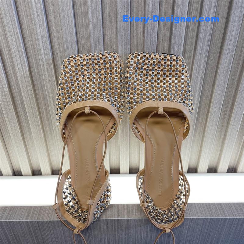 b0tt*ga ven*ta D1am0nd mesh sandals