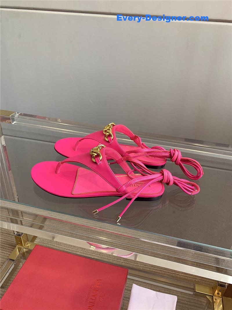 Va1e*ntin0 new strappy flat sandals
