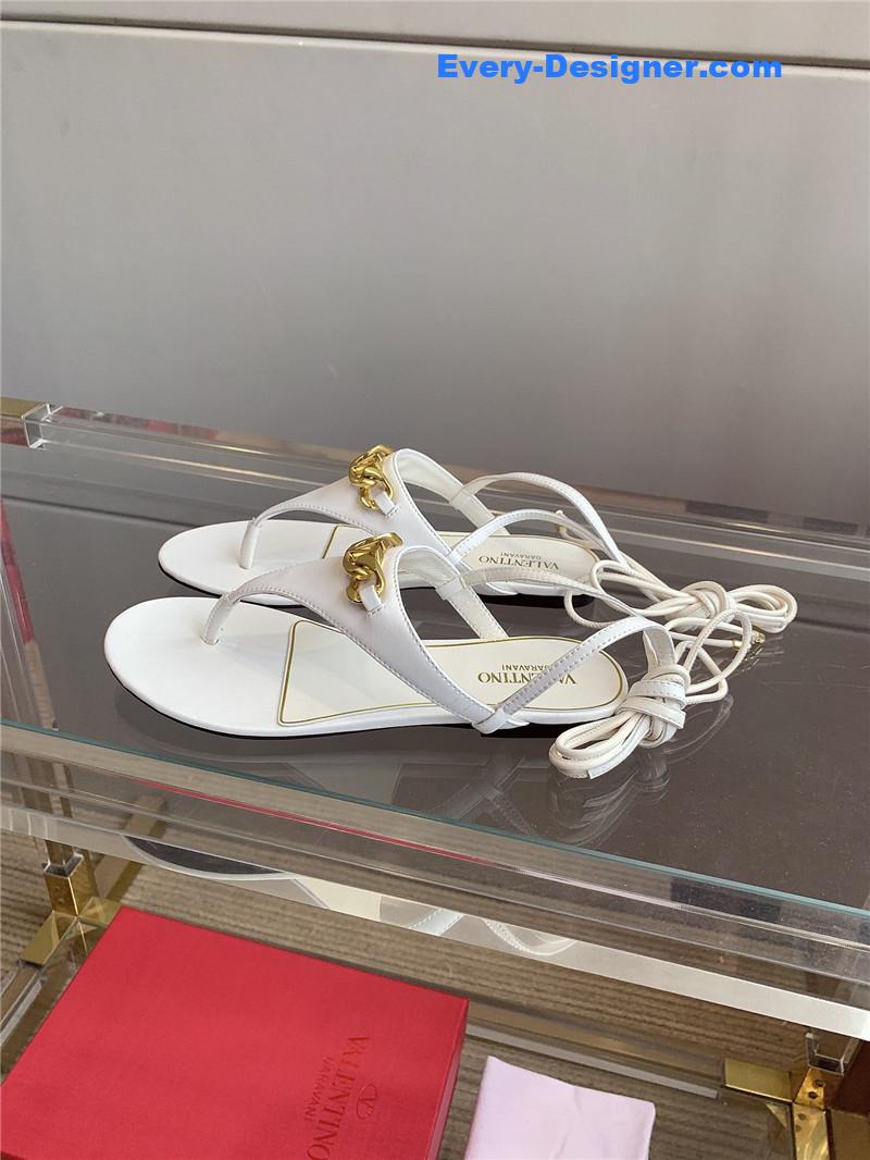 Va1e*ntin0 new strappy flat sandals