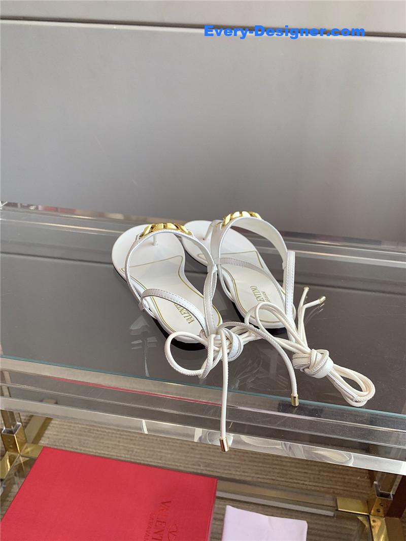 Va1e*ntin0 new strappy flat sandals