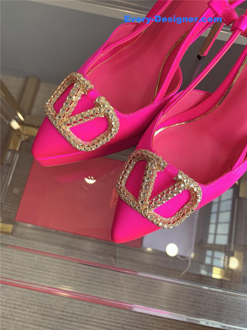 Va1e*ntin0 new sky high heels