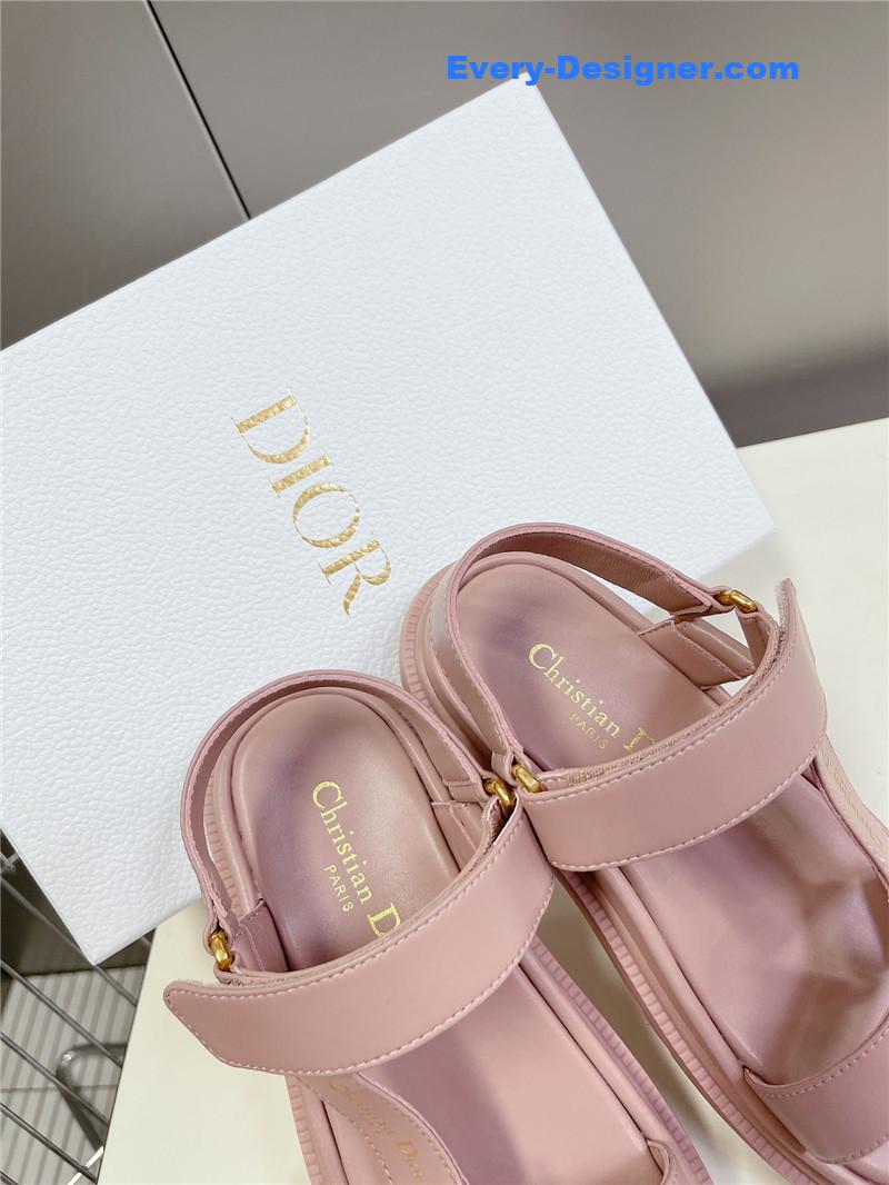 D10r new velcro sandals