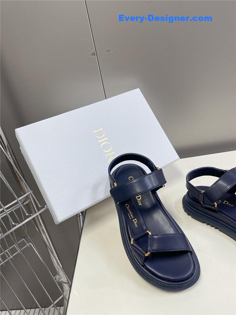 D10r new velcro sandals