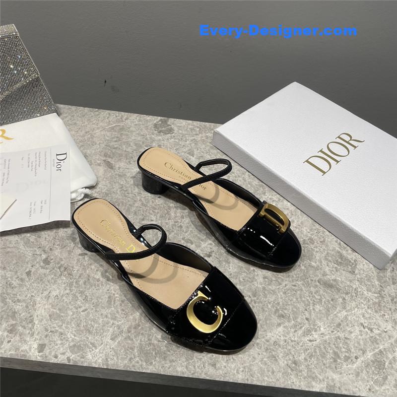 dior square buckle commuter shoes