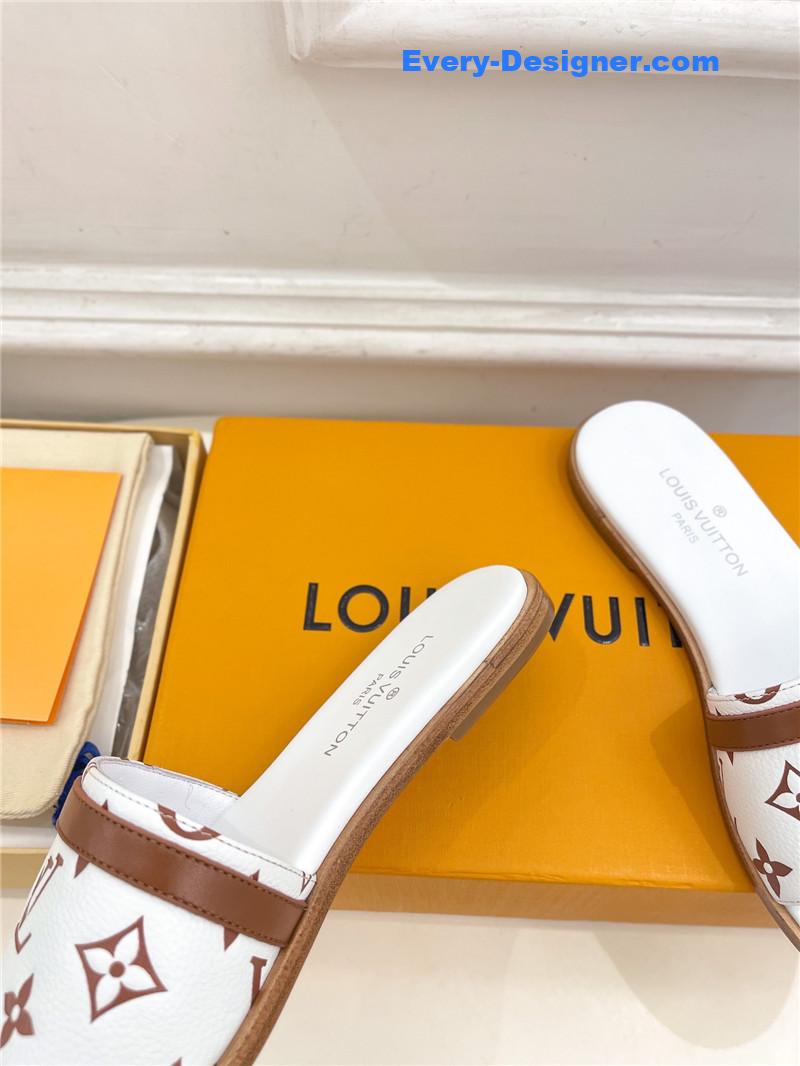 l0vis Vvtt0n lv latest hot style slippers
