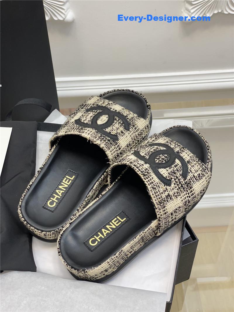 CC new big Logo slippers