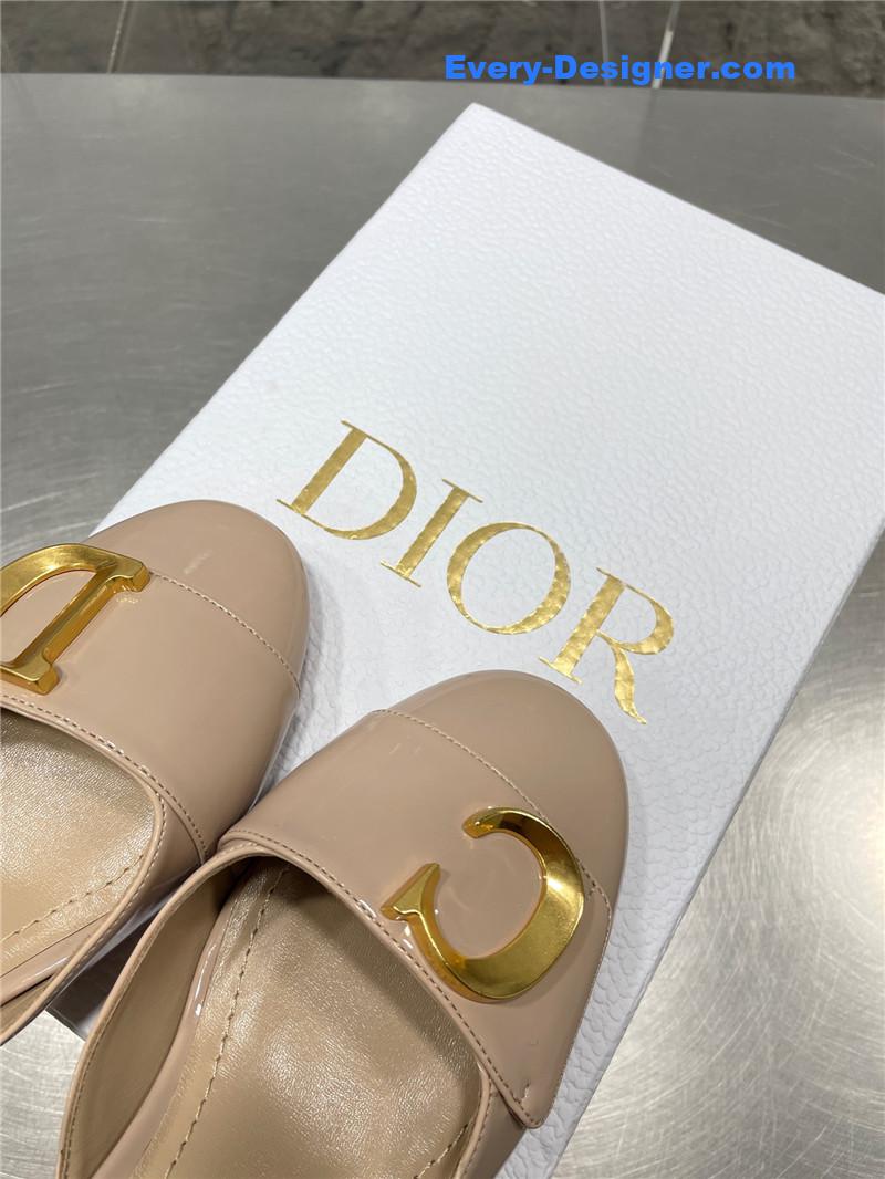 D10r new baotou chunky heel sandals