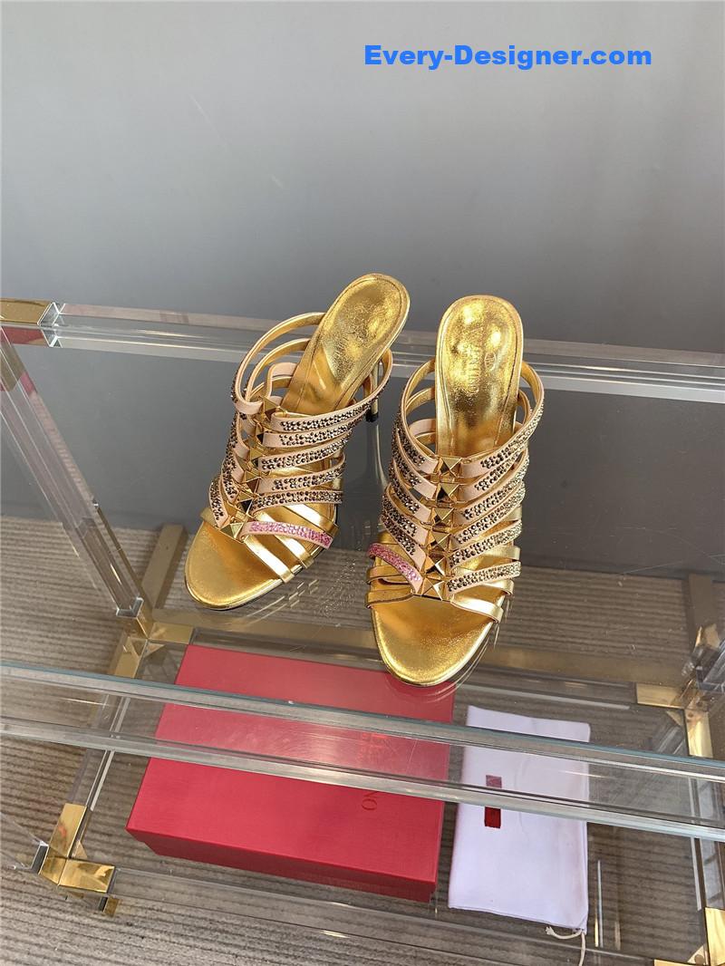 Va1e*ntin0 summer new high heel slippers