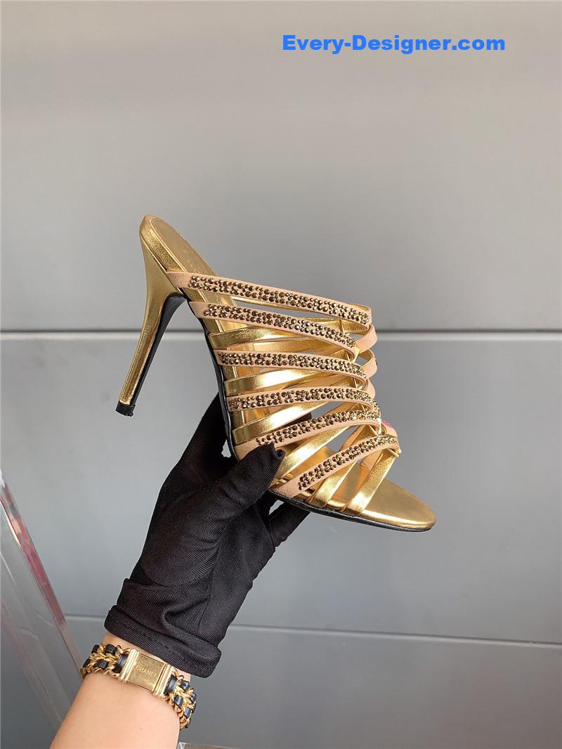 Va1e*ntin0 summer new high heel slippers