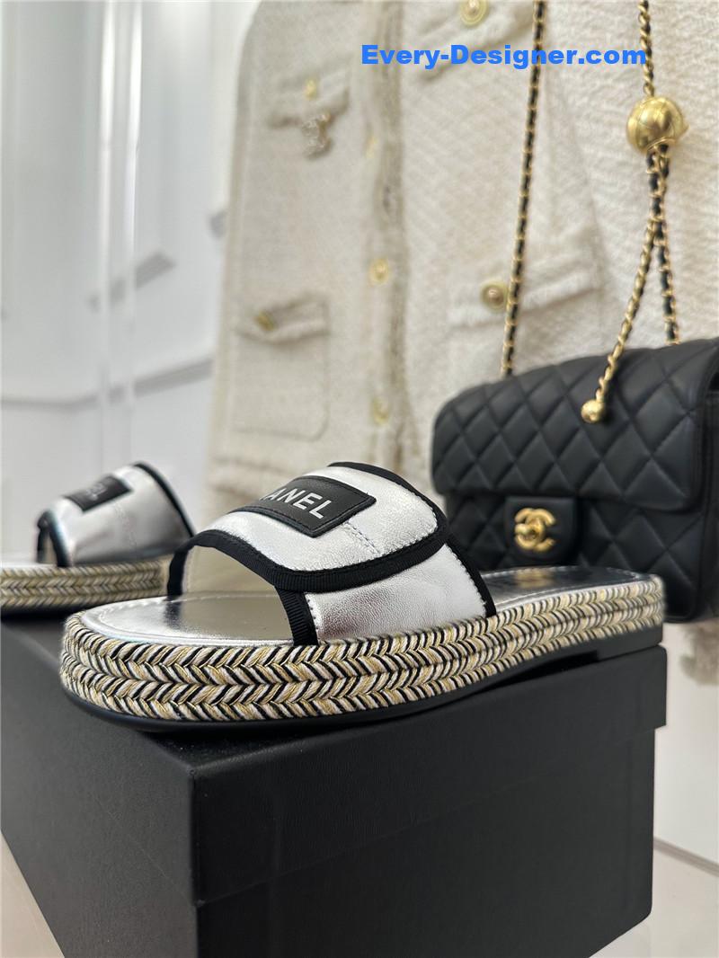 CC velcro lazy slippers