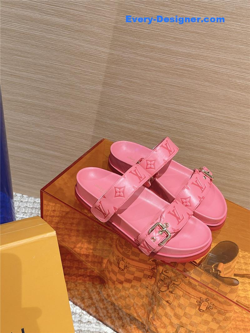 l0vis Vvtt0n lv new embossed sandals and slippers