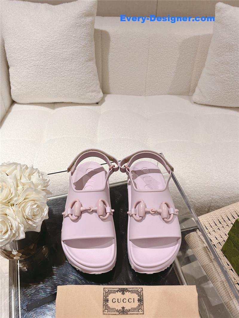 Gvc*1 buckle platform loafer