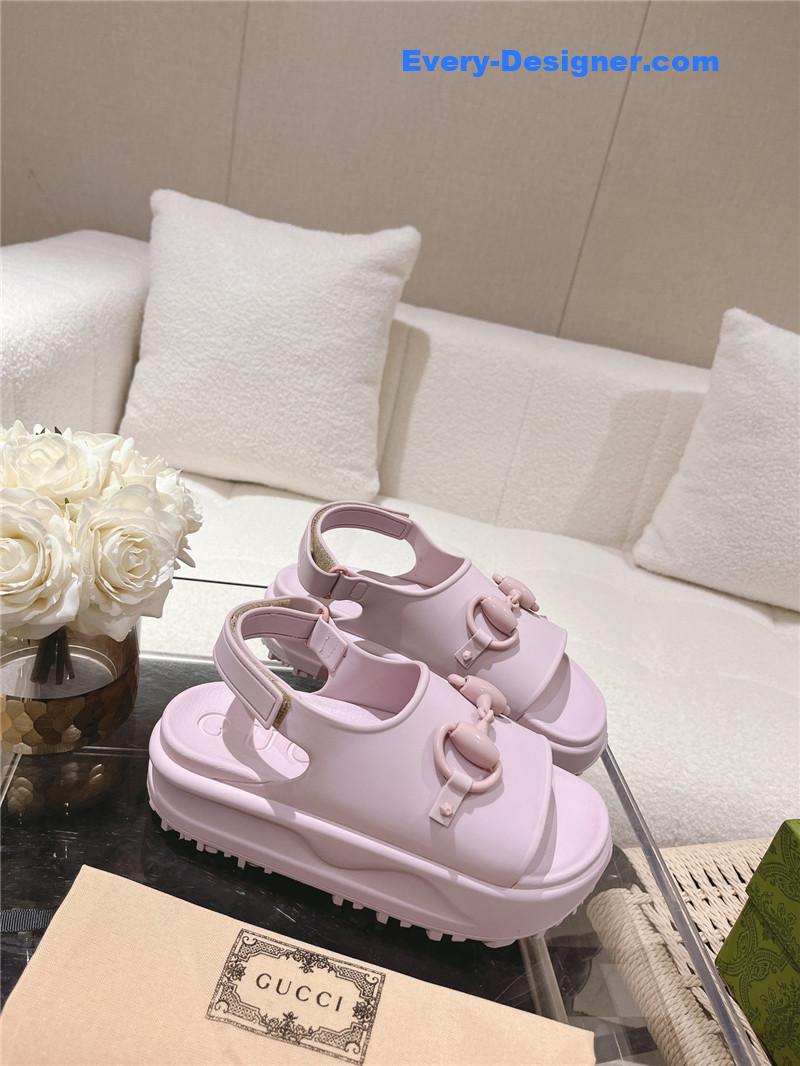 Gvc*1 buckle platform loafer