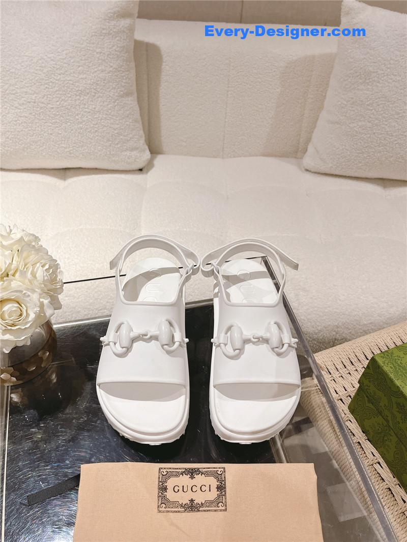 Gvc*1 buckle platform loafer