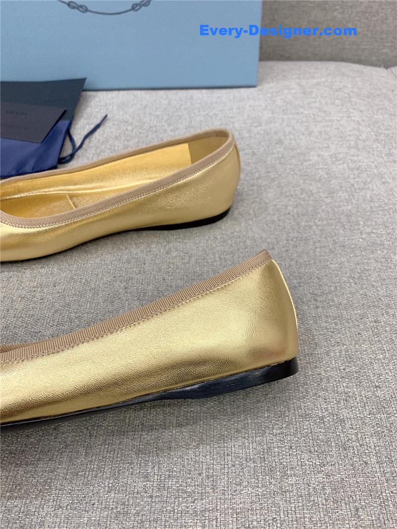 Pra*a new ballet flats