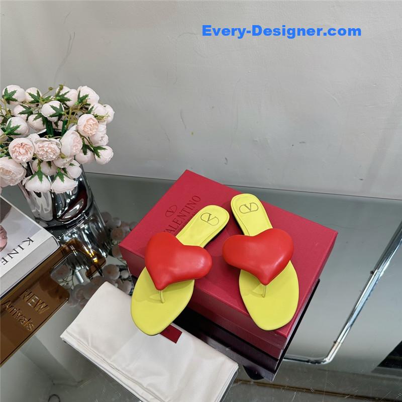 Va1e*ntin0 valentine’s day limited new slippers