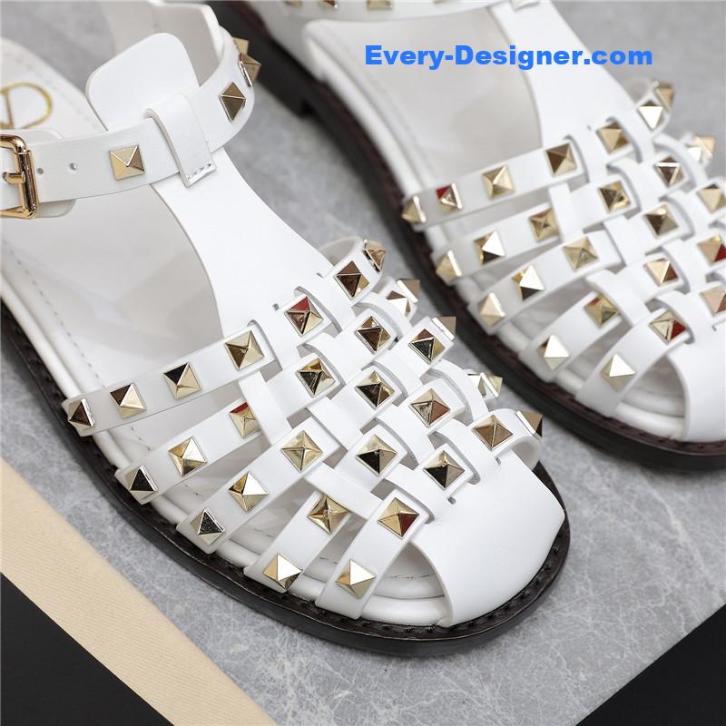 Va1e*ntin0 vintage baotou hollow roman women’s shoes