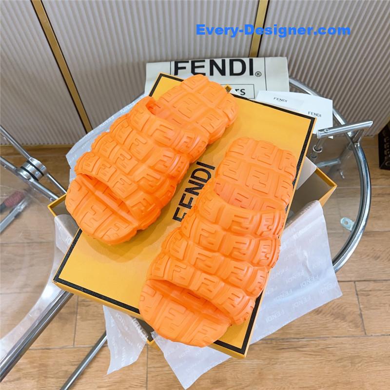 F**di environmentally friendly rubber couple slippers