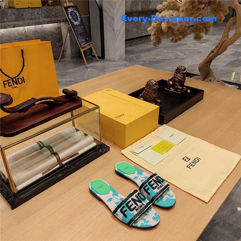 fendi embroidered “FENDI” large English Logo logo slippers