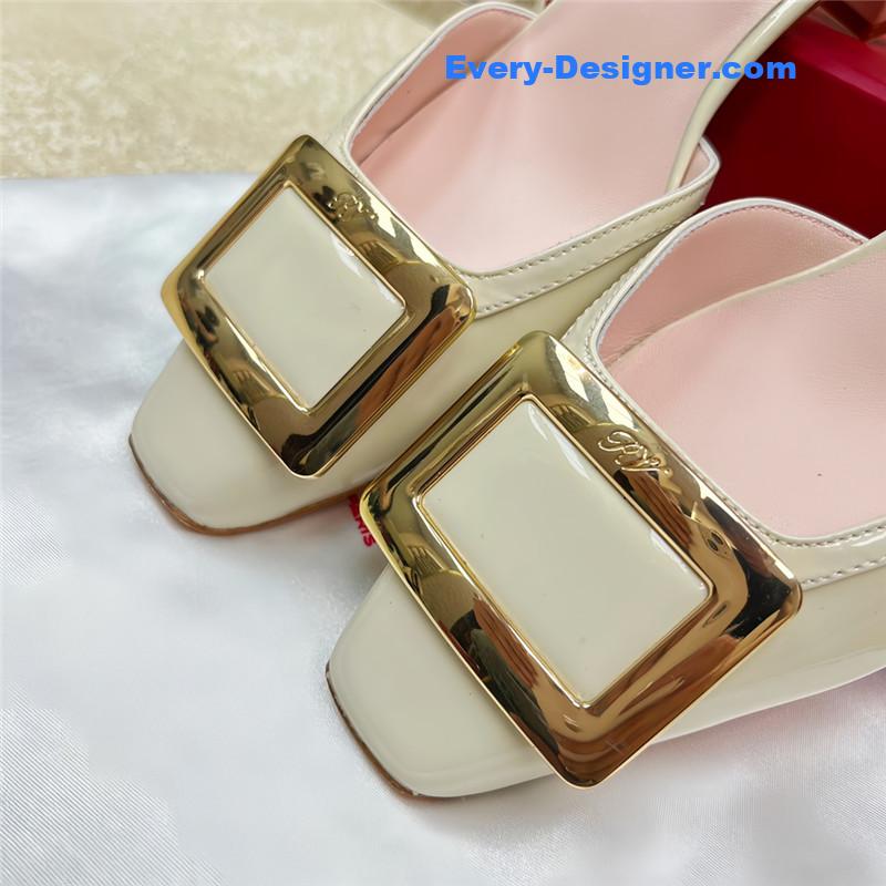 Roger vivier classic buckle strap sandals