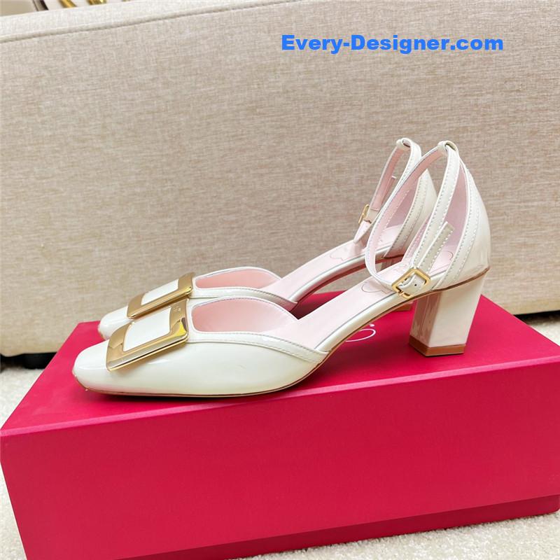 Roger vivier classic buckle strap sandals