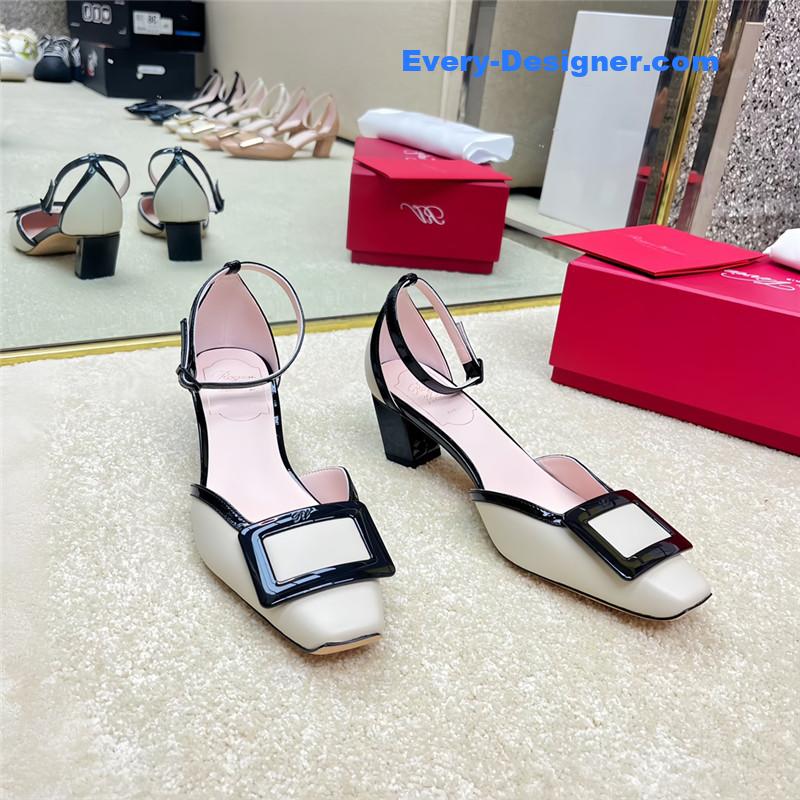 Roger vivier classic buckle strap sandals