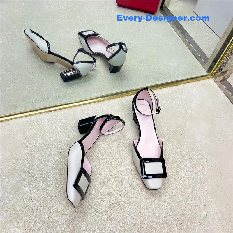 Roger vivier classic buckle strap sandals
