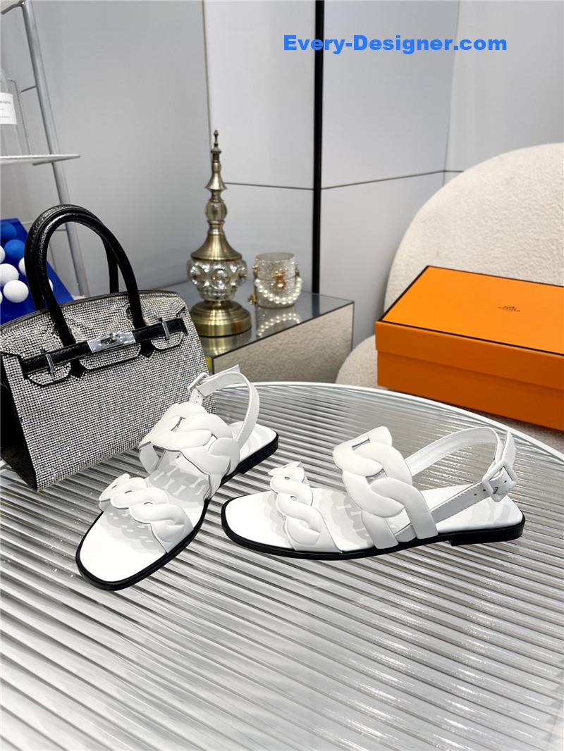 H**me5 pig nose sandals