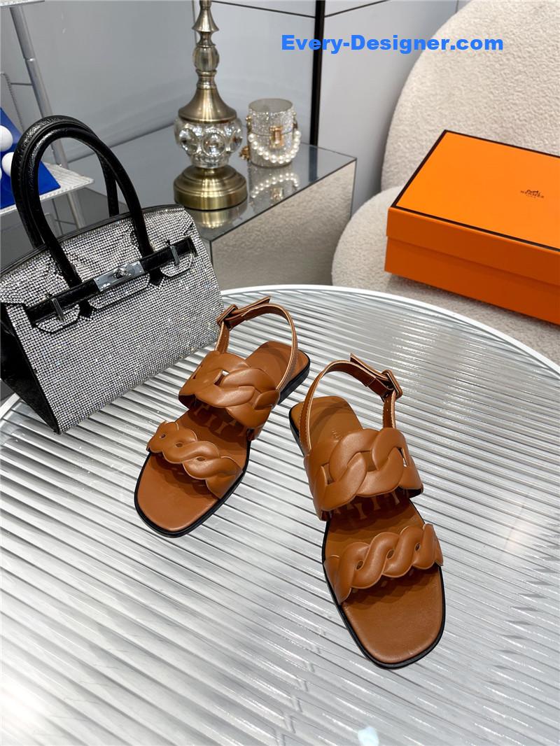 H**me5 pig nose sandals