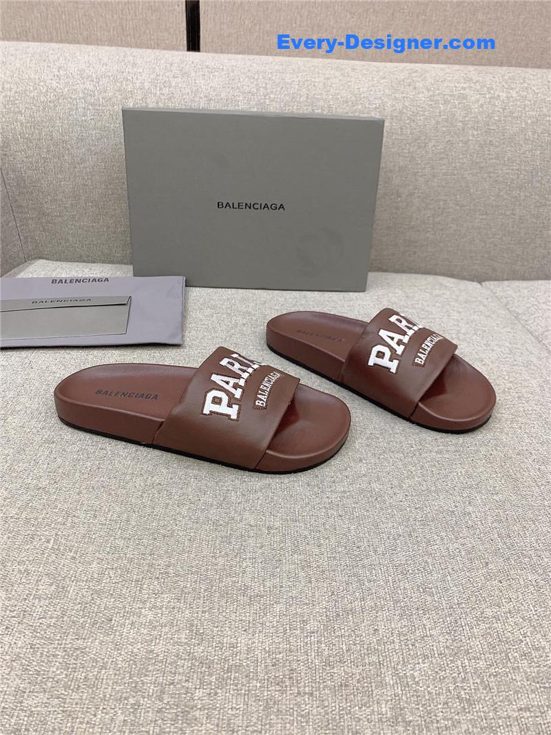 Balenciaga new casual slippers