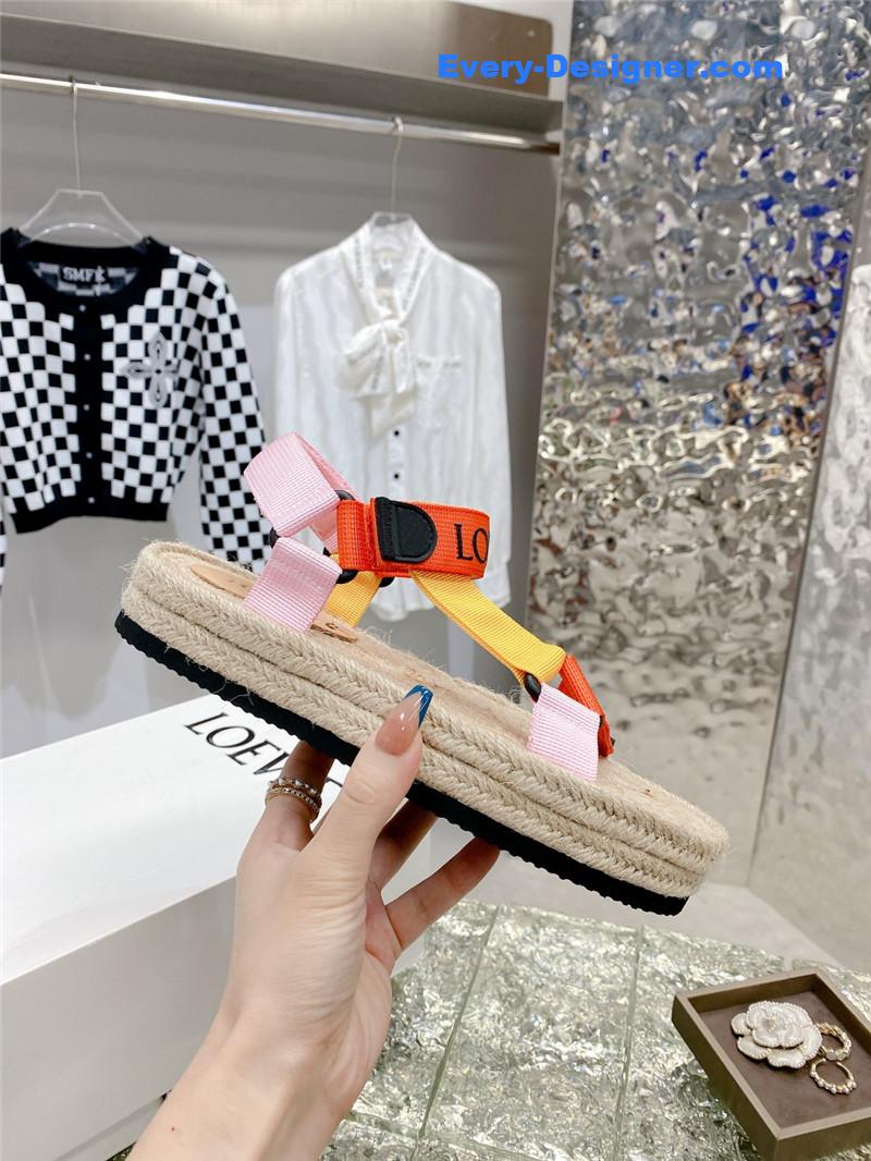 L0ew* new straw platform color block sandals