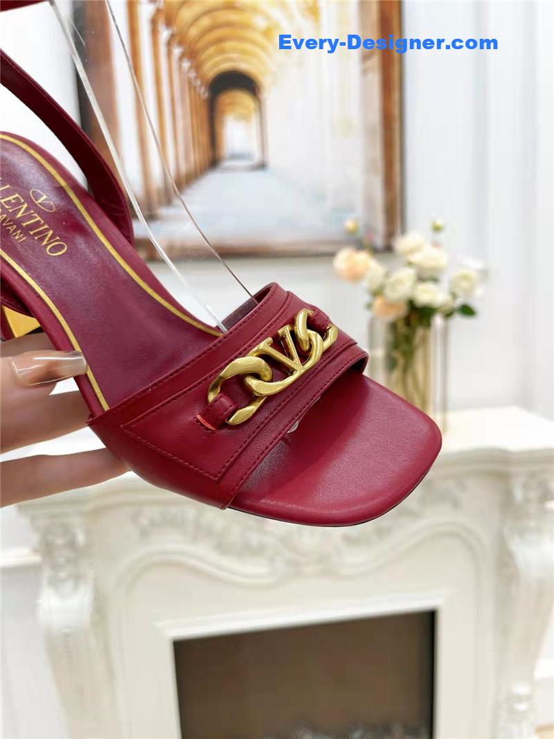 Va1e*ntin0 new women’s sandals