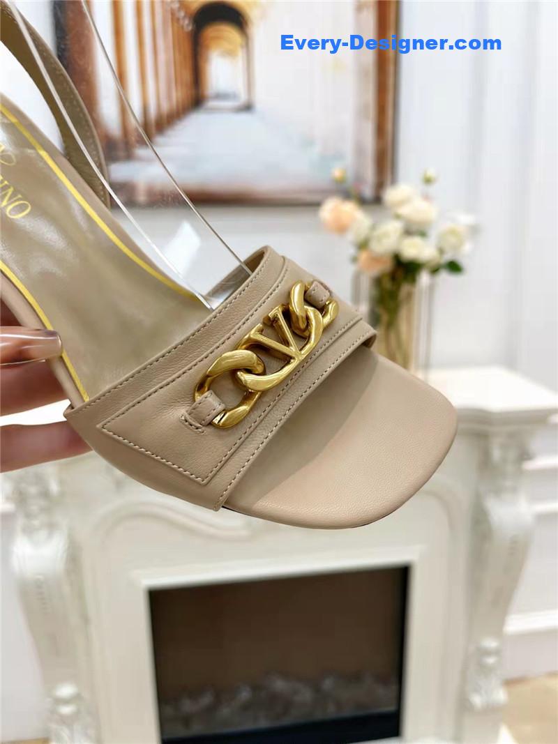 Va1e*ntin0 new women’s sandals