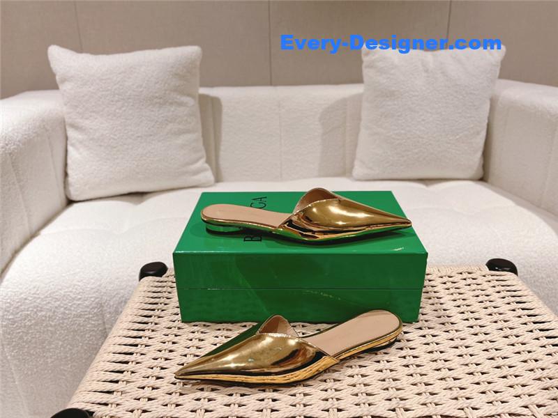 Bottega Veneta V-collar pointy toe slides