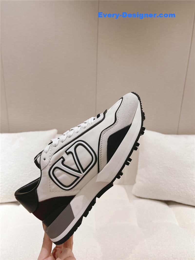 Va1e*ntin0 fashion counter air cushion casual shoes