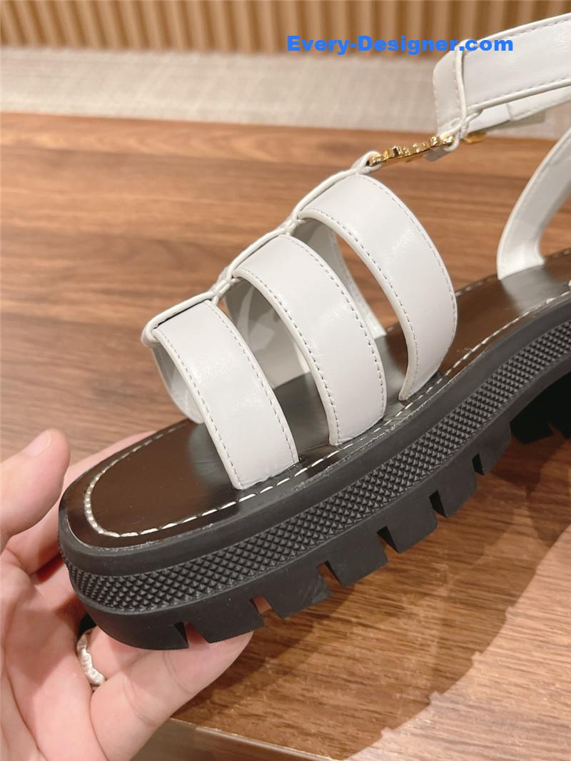 Ce1i*e arc de triomphe vintage roman platform sandals