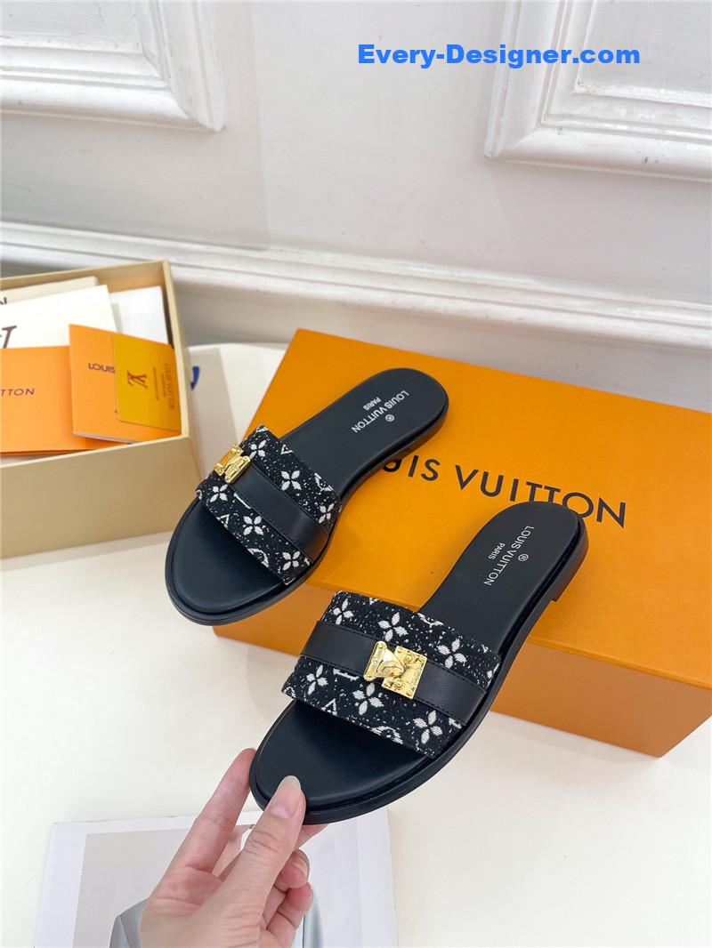l0vis Vvtt0n lv metal buckle slippers
