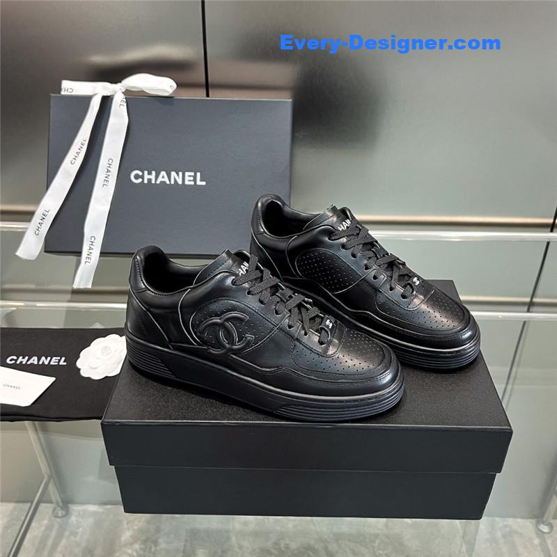 Chanel new full leather panda color casual sneakers
