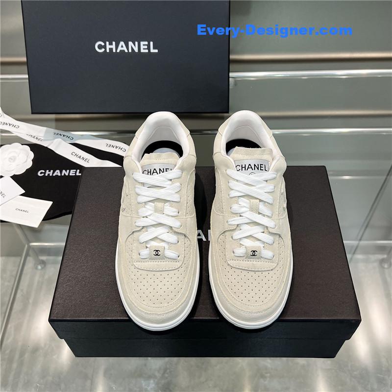 Chanel new full leather panda color casual sneakers