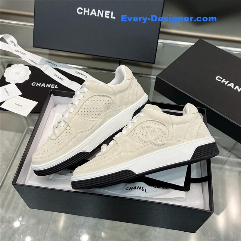 Chanel new full leather panda color casual sneakers