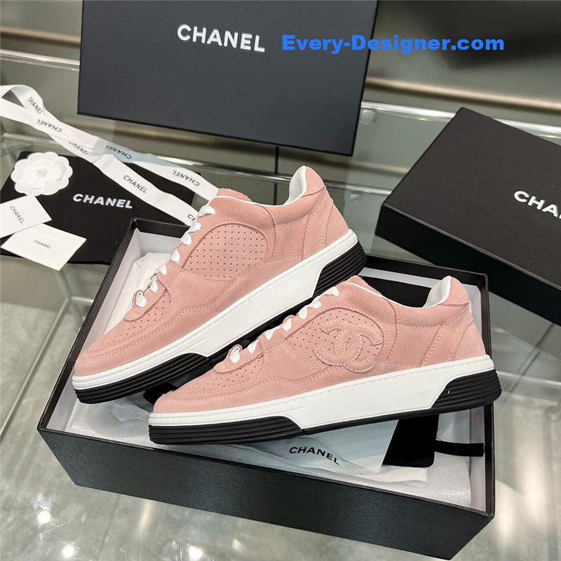 Chanel new full leather panda color casual sneakers