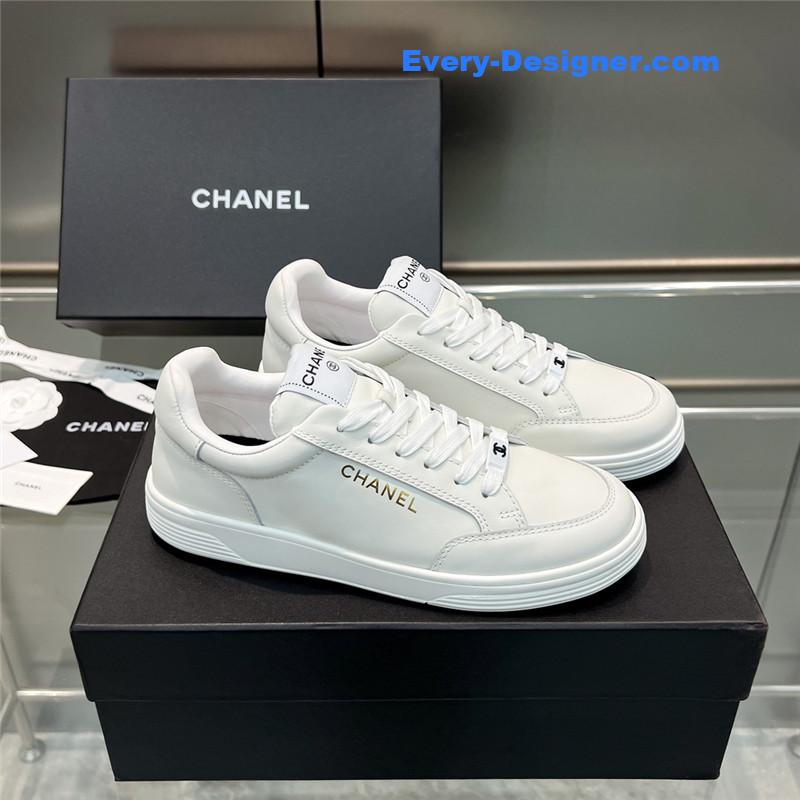 Chanel new full leather panda color casual sneakers