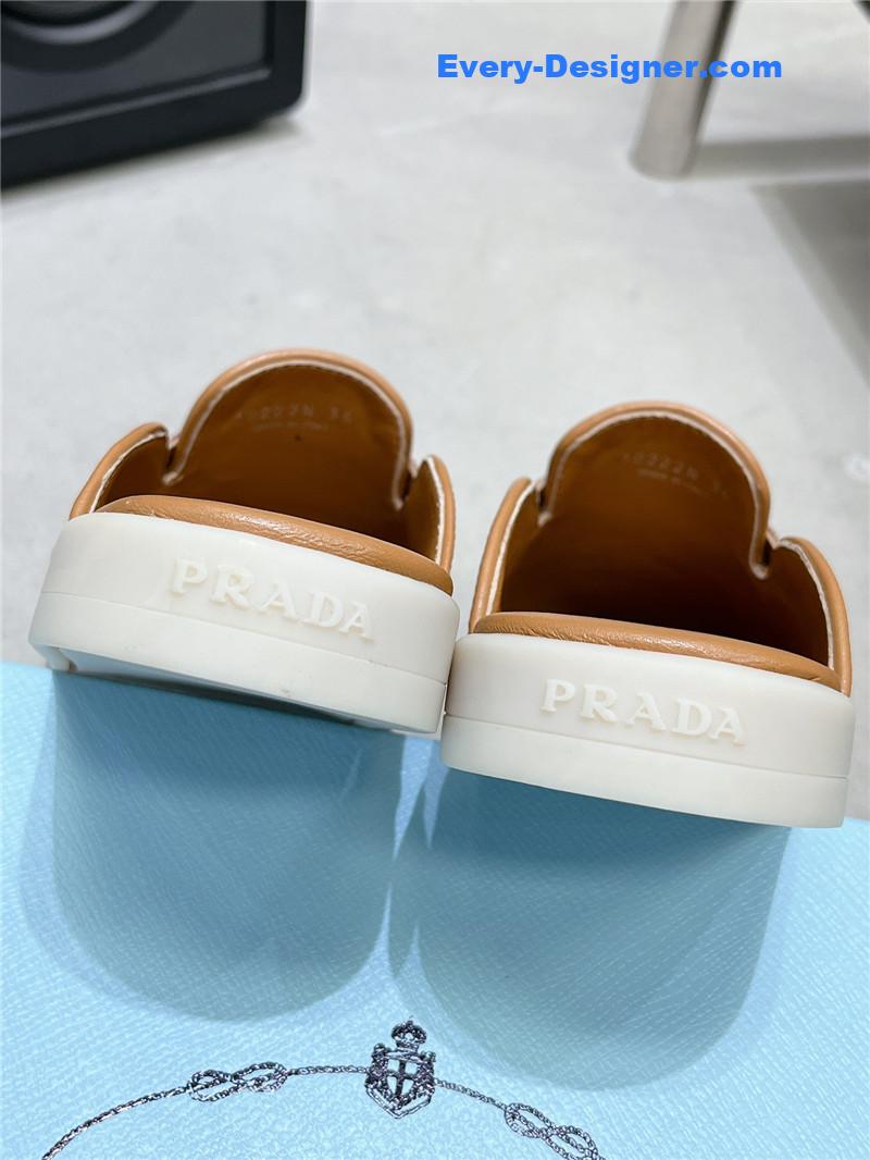 Pra*a new loafers half slippers