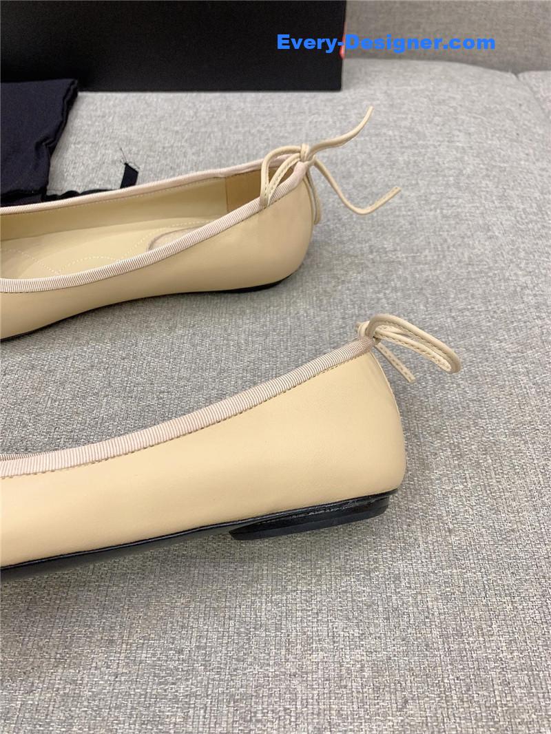 CC vintage flat shoes