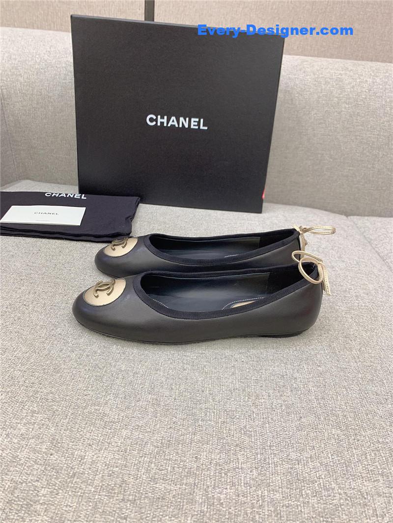 CC vintage flat shoes