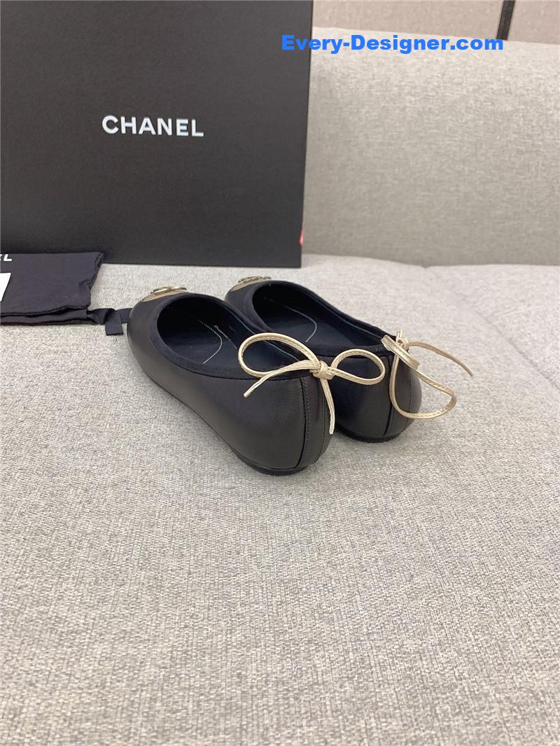 CC vintage flat shoes