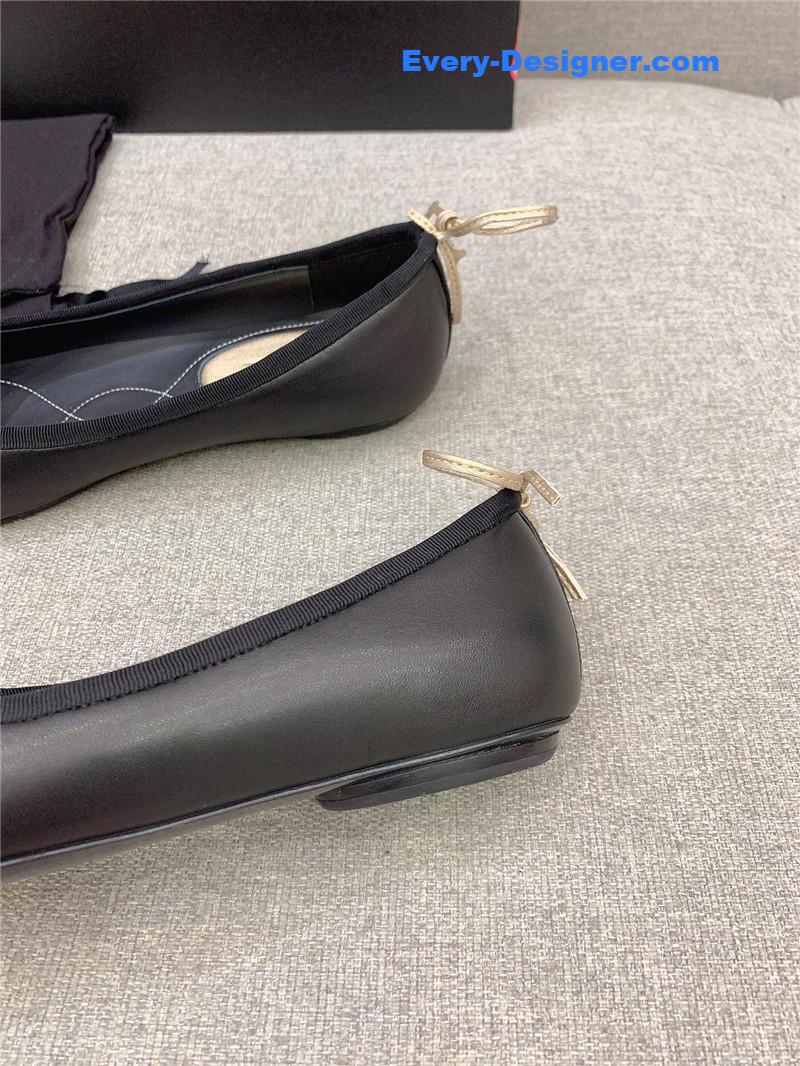 CC vintage flat shoes